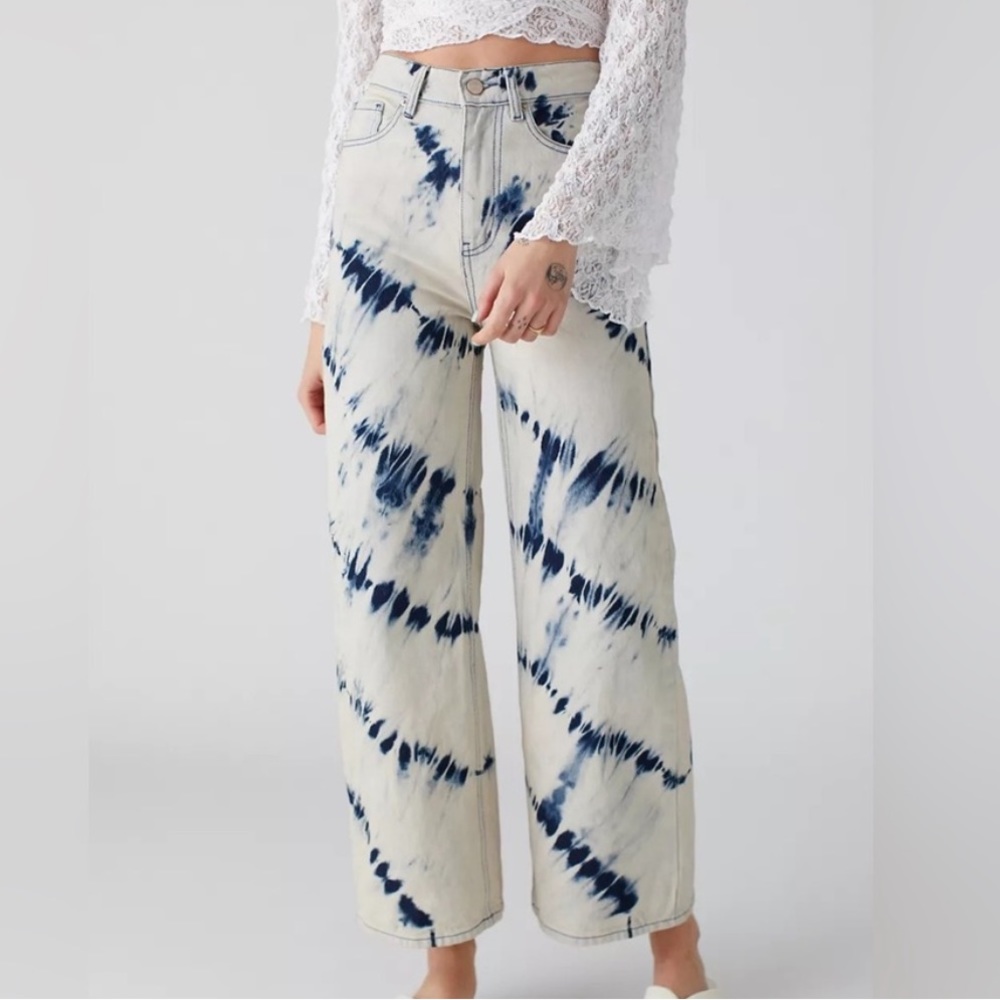 Urban Outfitters BDG Bleach Tie Dye High and Wide Jeans NWOT